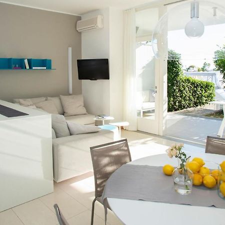 Marina Uno View Apartment Lignano Sabbiadoro Exterior photo