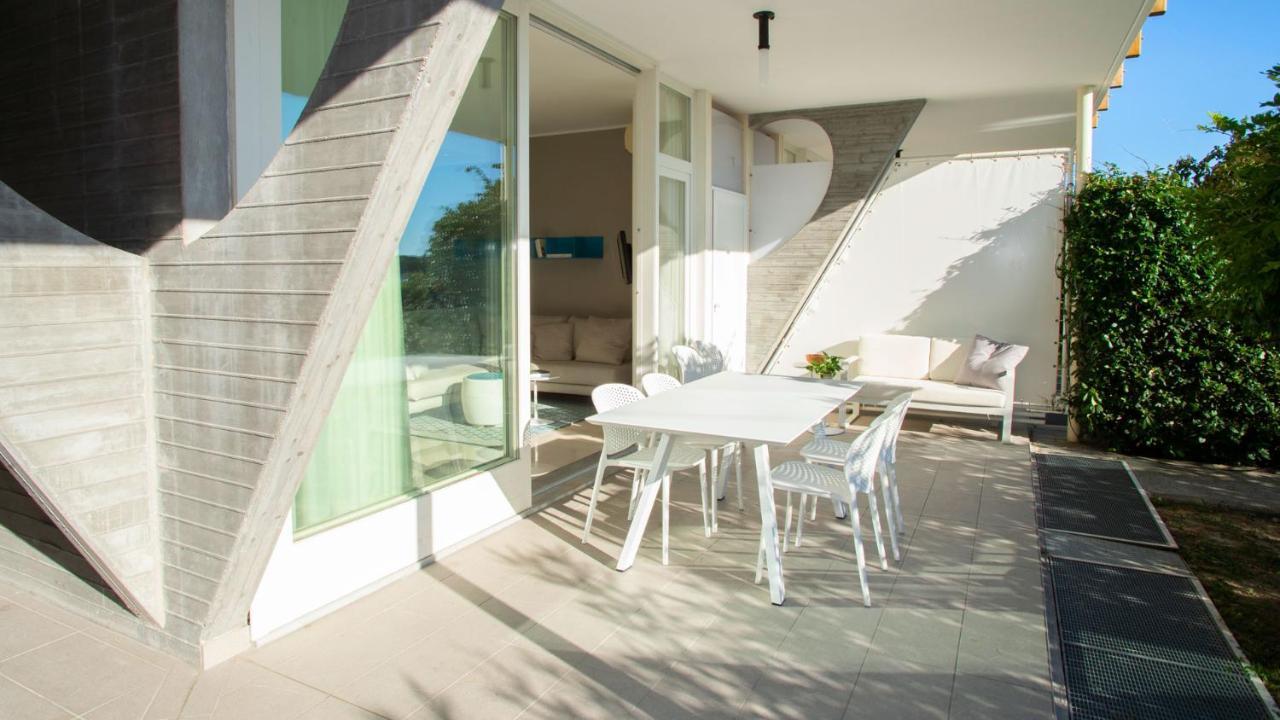 Marina Uno View Apartment Lignano Sabbiadoro Exterior photo